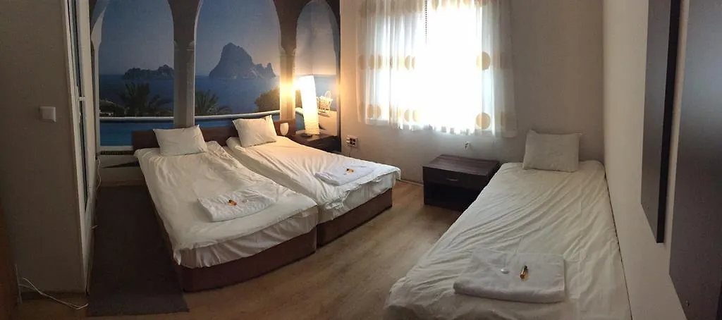 Vega Pension Sofía 0*,